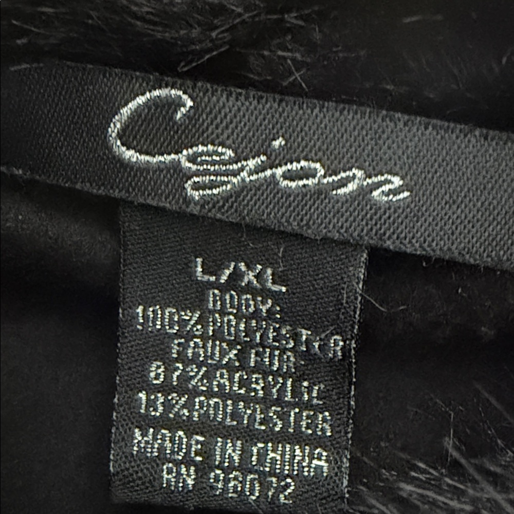 Cejon Black Cape with Faux Fur Accents - Picture 10 of 12